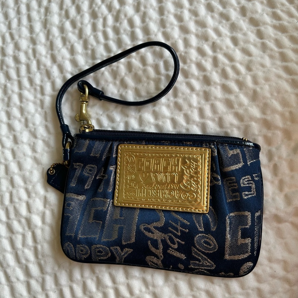 Coach Poppy Wristlet